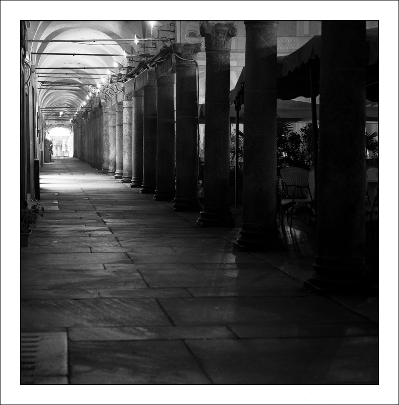 Piazza 9 - ©copyright Marco Giardini